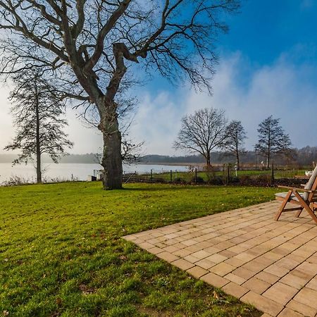 קרקוב אם זיי 5 Sterne Ferienhaus Direkt Am See Mit Sauna-Kamin-Garten מראה חיצוני תמונה