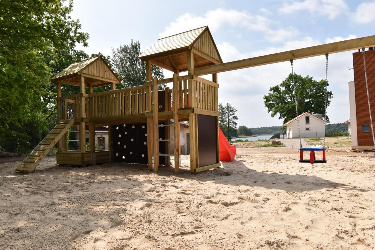 קרקוב אם זיי 5 Sterne Ferienhaus Direkt Am See Mit Sauna-Kamin-Garten מראה חיצוני תמונה