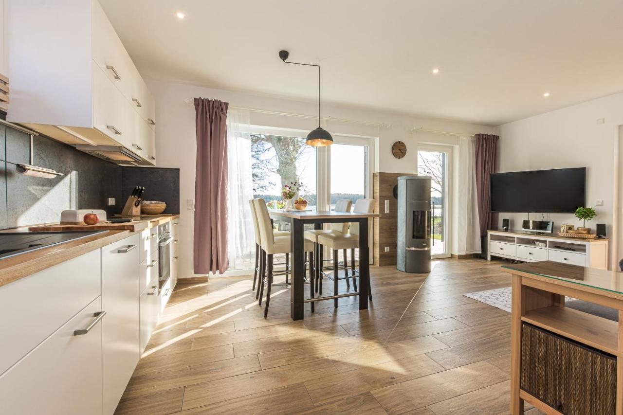 קרקוב אם זיי 5 Sterne Ferienhaus Direkt Am See Mit Sauna-Kamin-Garten מראה חיצוני תמונה