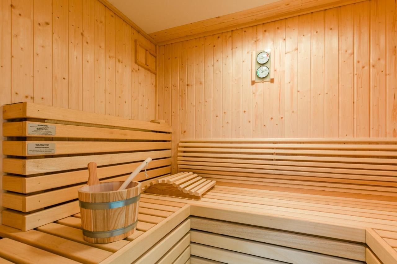קרקוב אם זיי 5 Sterne Ferienhaus Direkt Am See Mit Sauna-Kamin-Garten מראה חיצוני תמונה